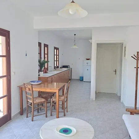 Mary Stella Platanos, Leros * 아기아 마리나