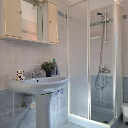 Mary Stella Platanos, Leros *