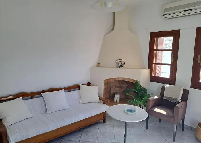 Mary Stella Platanos, Leros