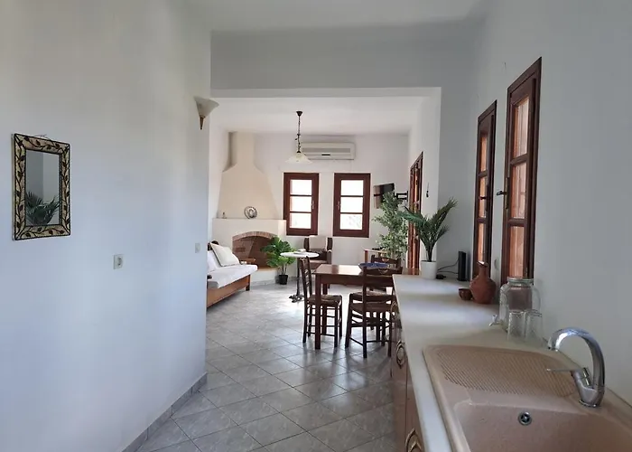 Mary Stella Platanos, Leros Agia Marina (Leros)